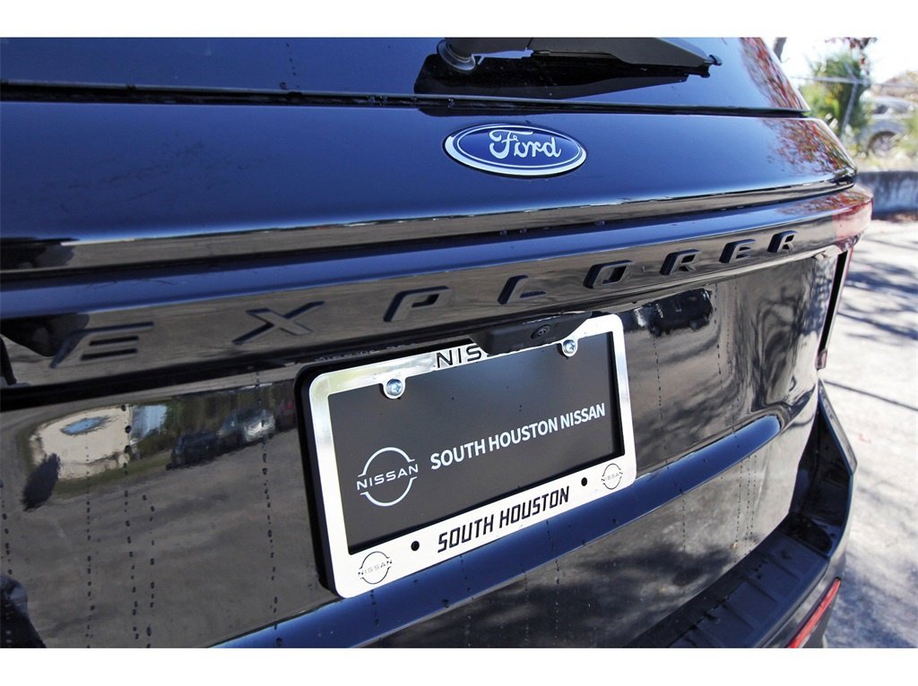 Used 2025 Ford Explorer ST-Line image 27