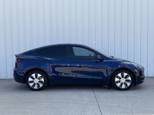 Used 2023 Tesla Model Y Long Range AWD/4WD image 3