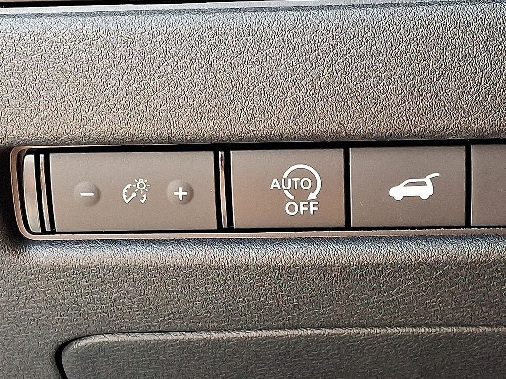 New 2026 Nissan Rogue Platinum AWD/4WD image 19