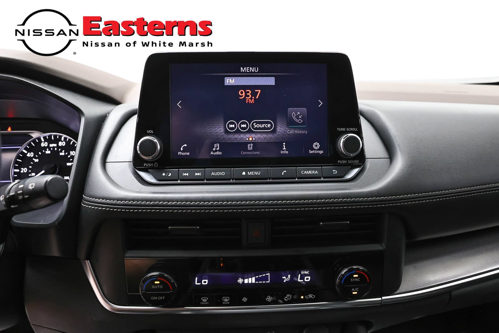 Used 2023 Nissan Rogue SV AWD/4WD image 12