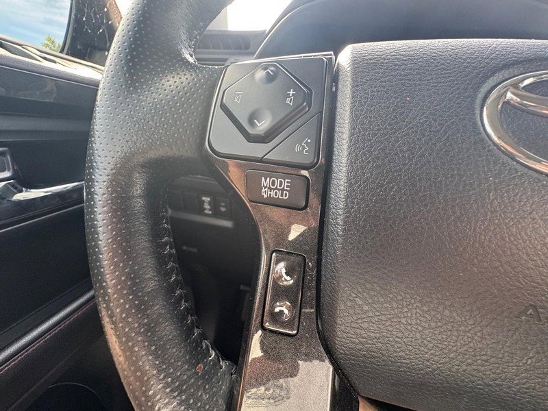 Used 2024 Toyota 4Runner TRD Off-Road Premium image 18