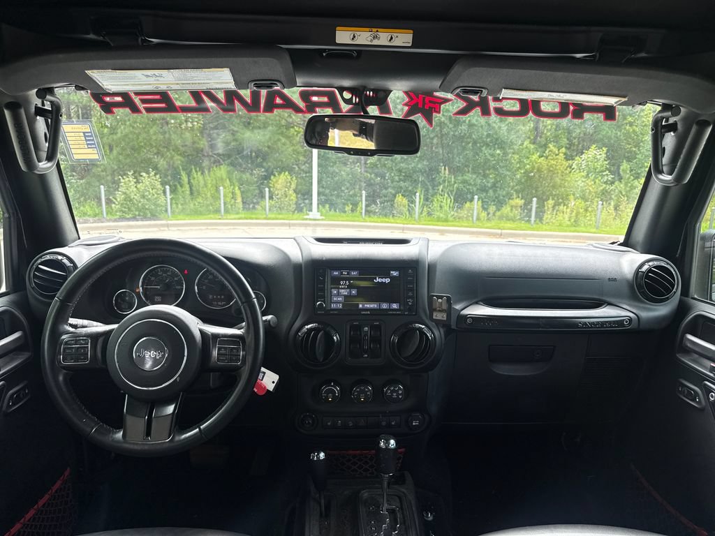 Used 2017 Jeep Wrangler Unlimited Rubicon AWD/4WD image 16