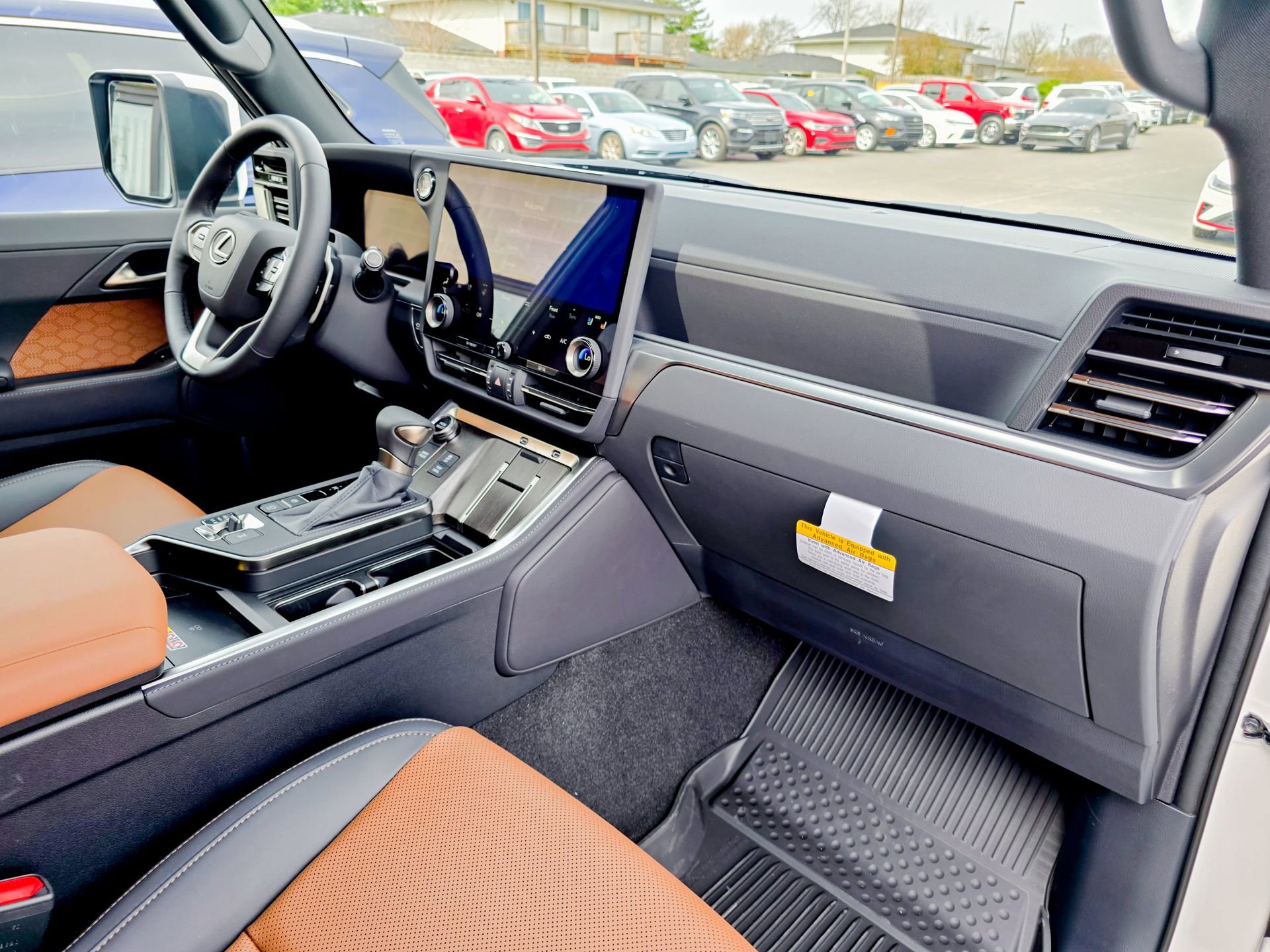 Used 2026 Lexus GX 550 w/ Accessory Package (2T) image 12