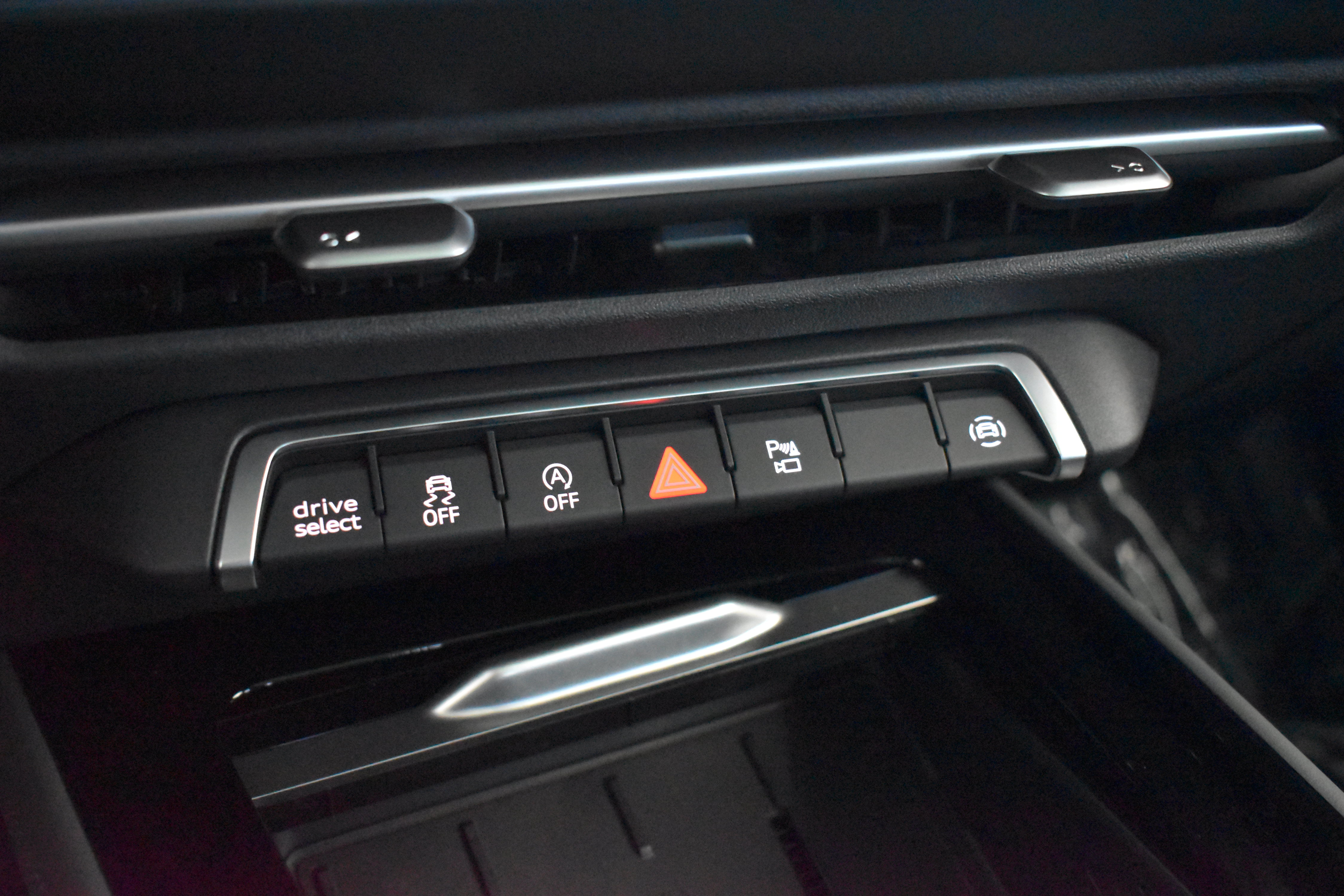 New 2026 Audi Q3 quattro 2.0T AWD/4WD image 16