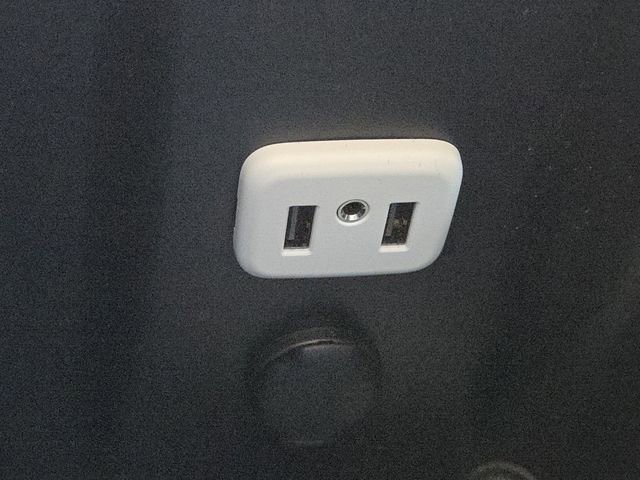 Used 2020 Buick Envision Essence image 8