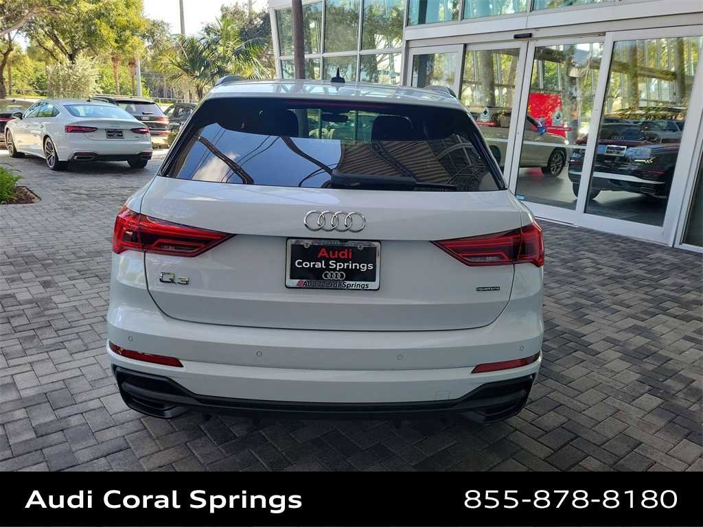 Certified 2021 Audi Q3 2.0T Premium Plus image 7