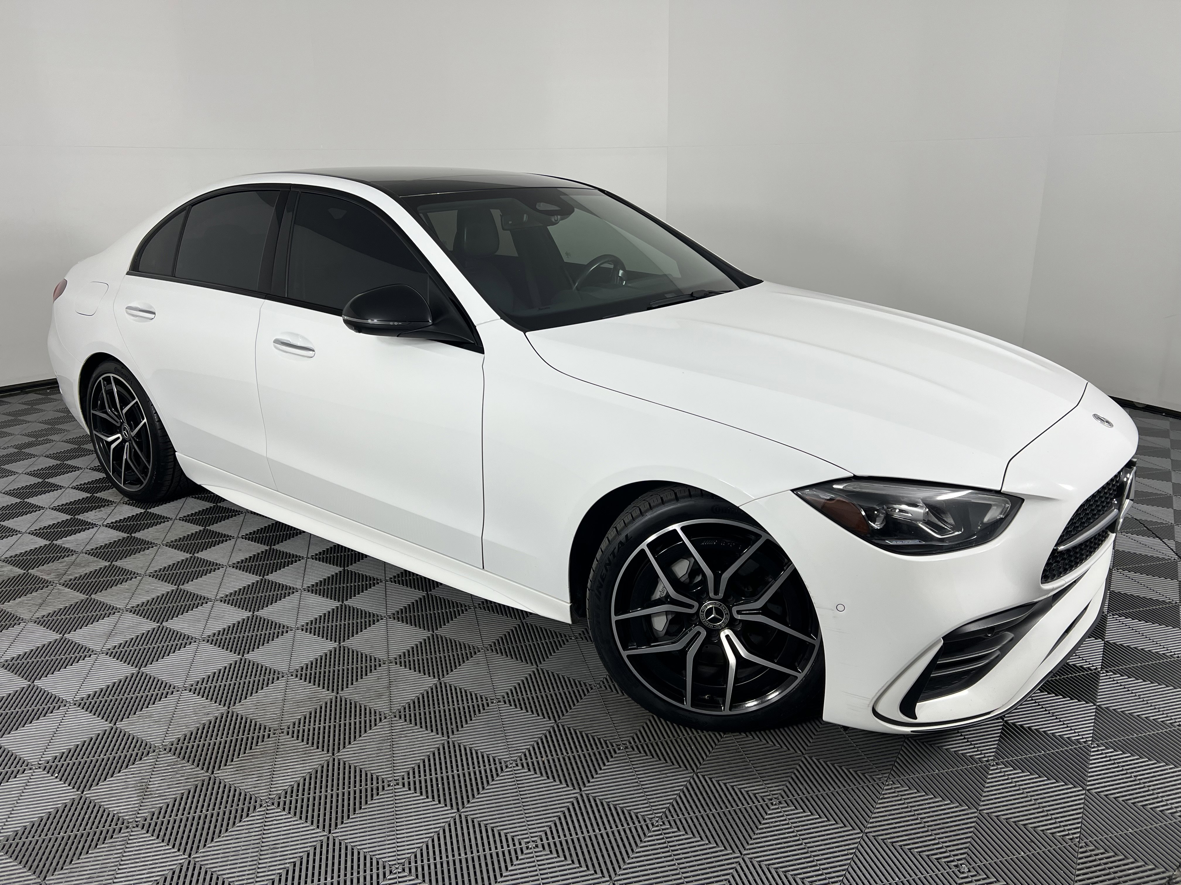 Certified 2022 Mercedes-Benz C 300 4MATIC Sedan image 2