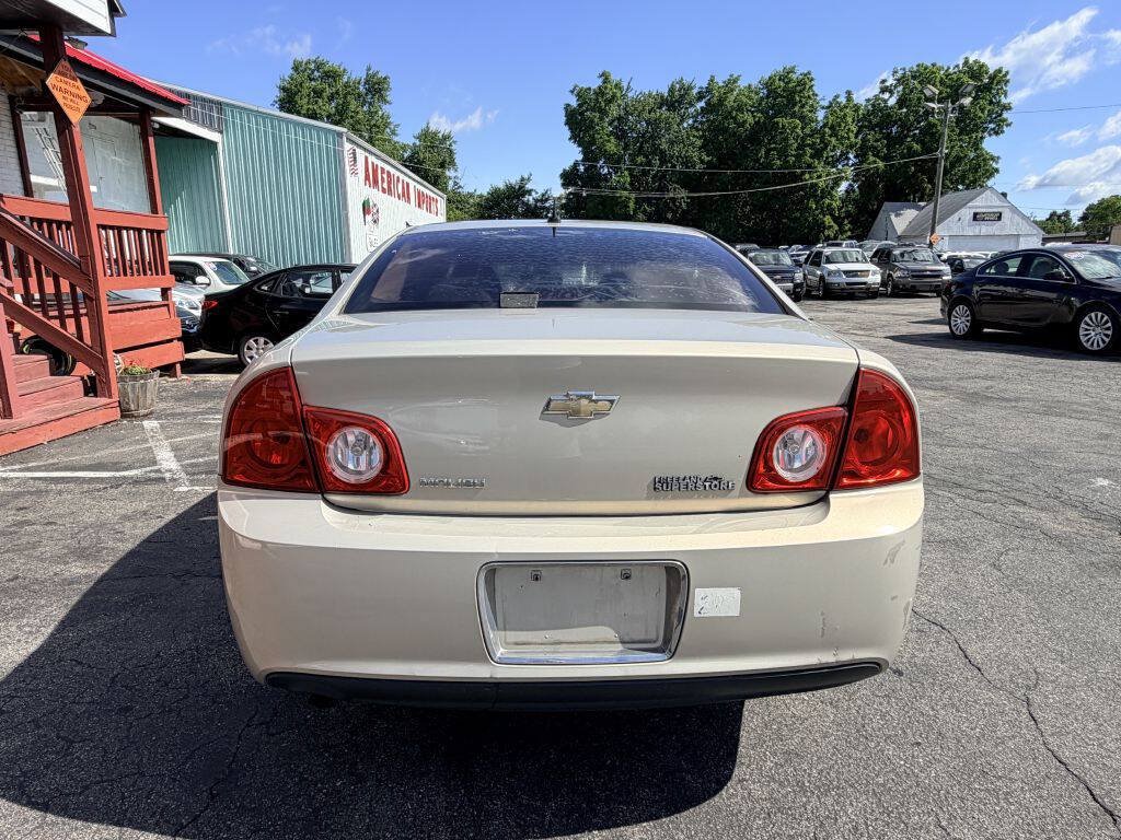 Used 2010 Chevrolet Malibu LS FWD image 4