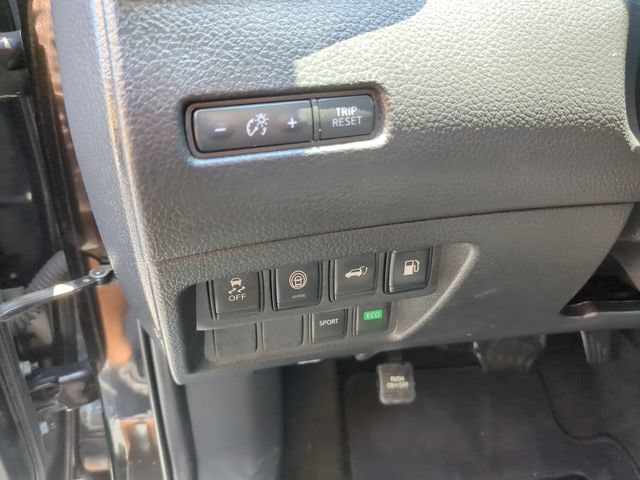 Used 2019 Nissan Rogue SV FWD image 16