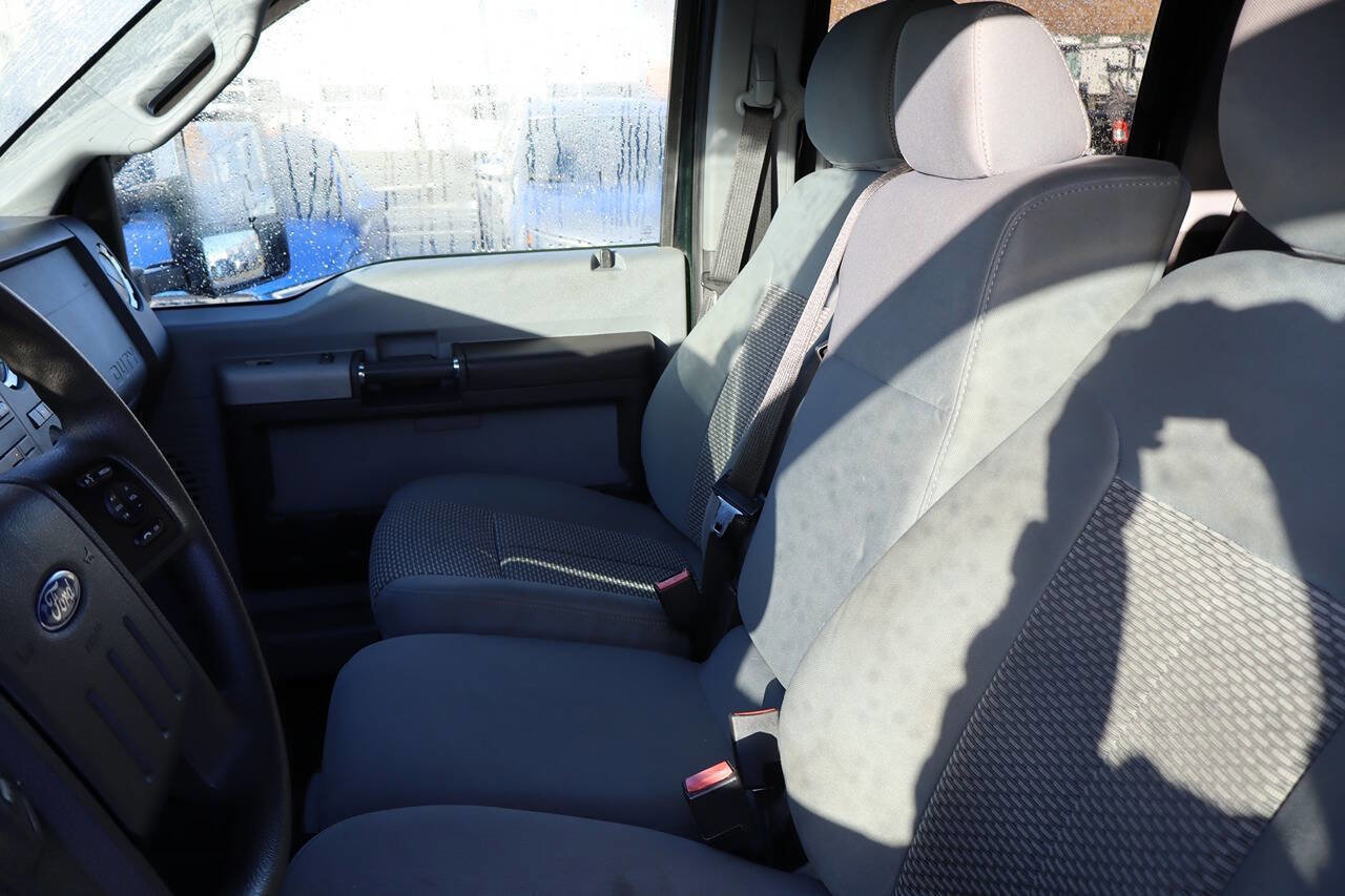 Used 2015 Ford F250 XLT w/ XLT Premium Package image 19