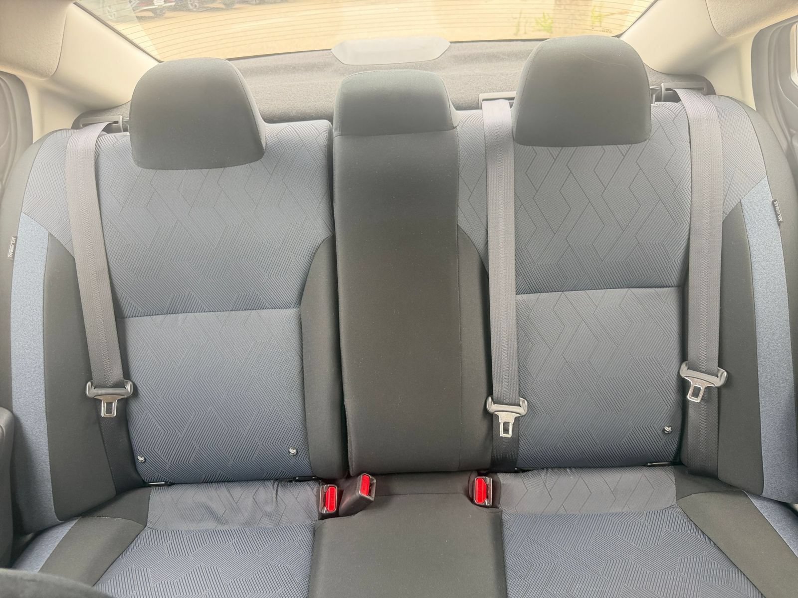 Used 2025 Nissan Versa SV FWD image 38
