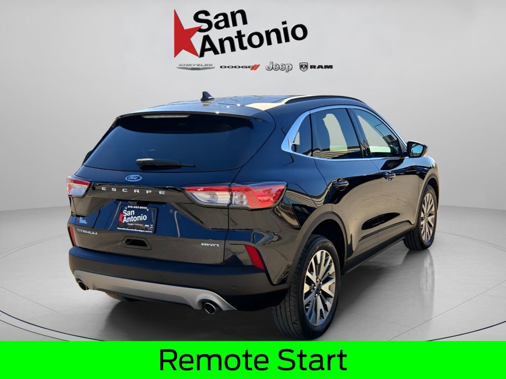 Used 2022 Ford Escape Titanium image 8