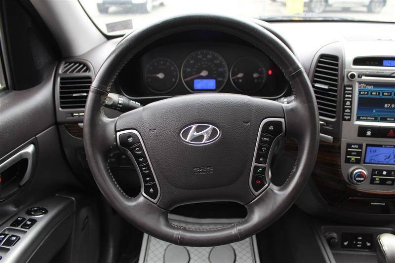 Used 2012 Hyundai Santa Fe Limited w/ Navigation Pkg 4 FWD image 14