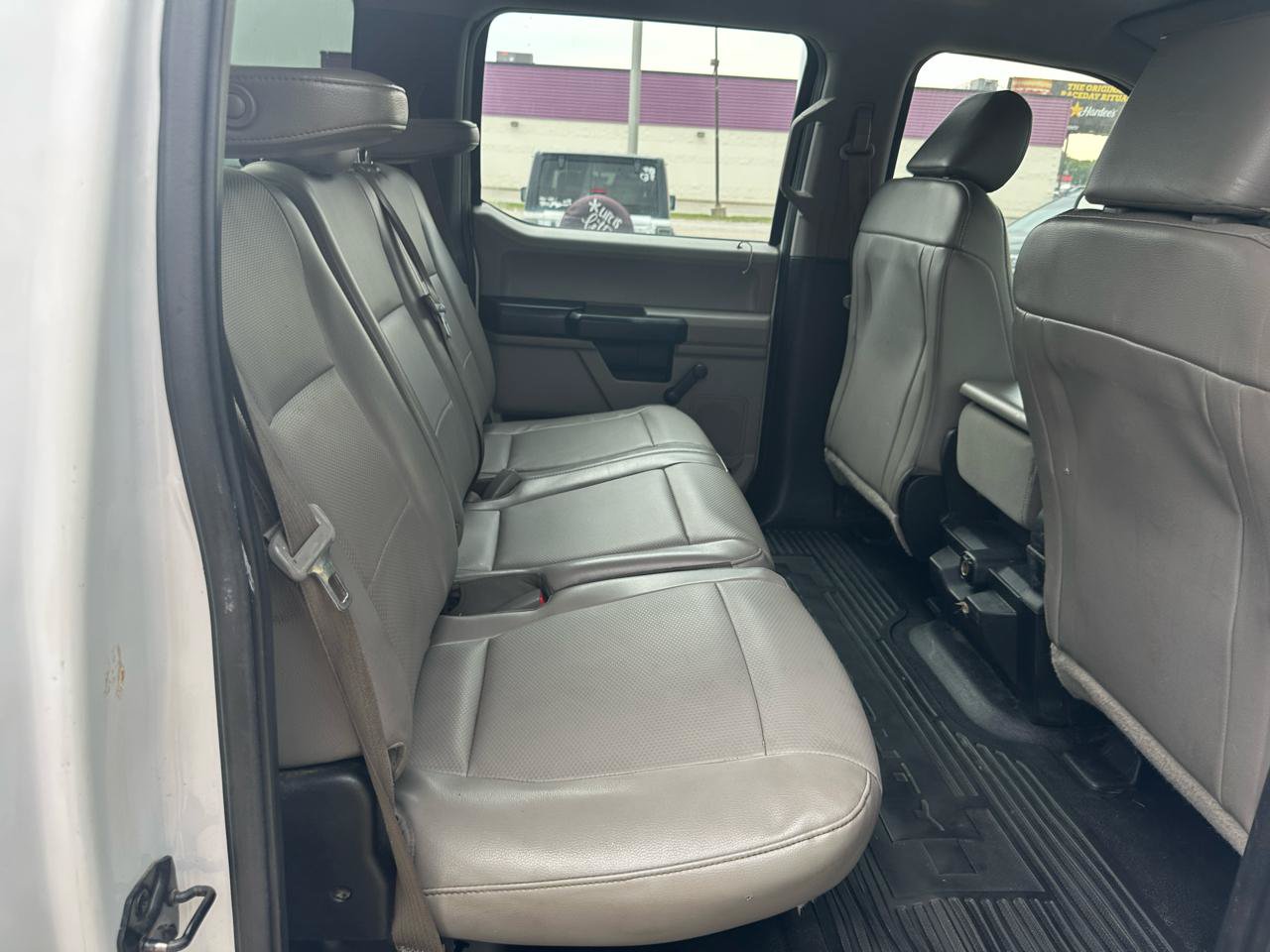 Used 2017 Ford F250 XL w/ XL Decor Group AWD/4WD image 23