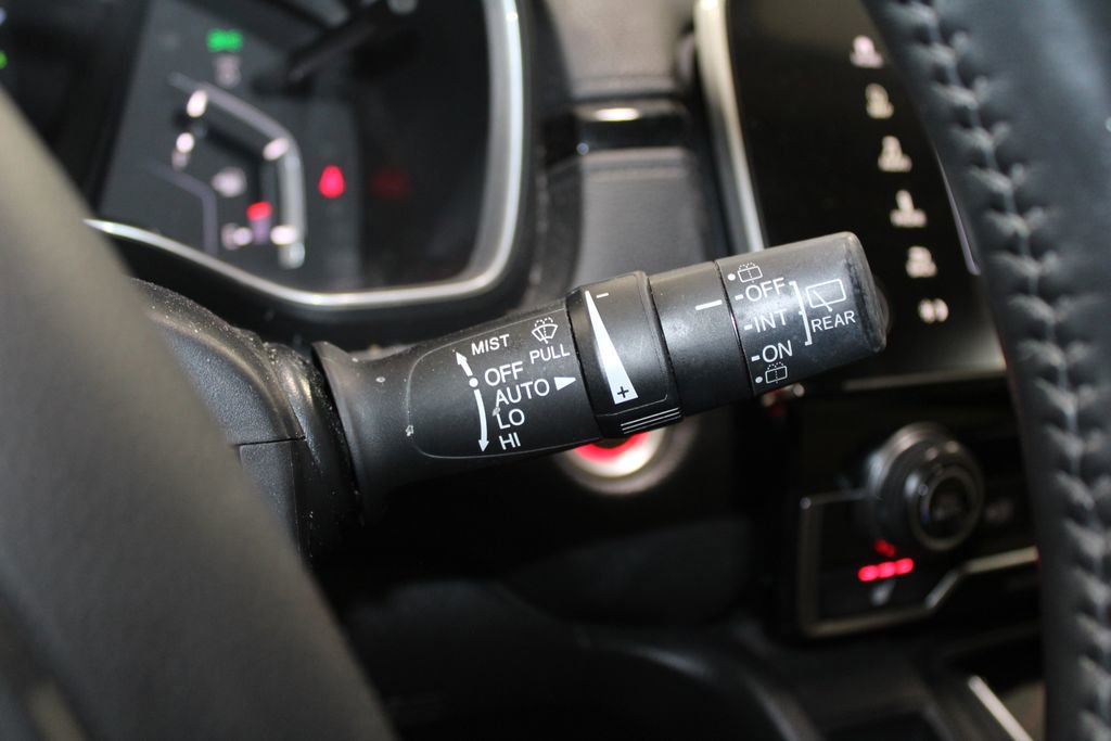 Used 2021 Honda CR-V Touring image 39