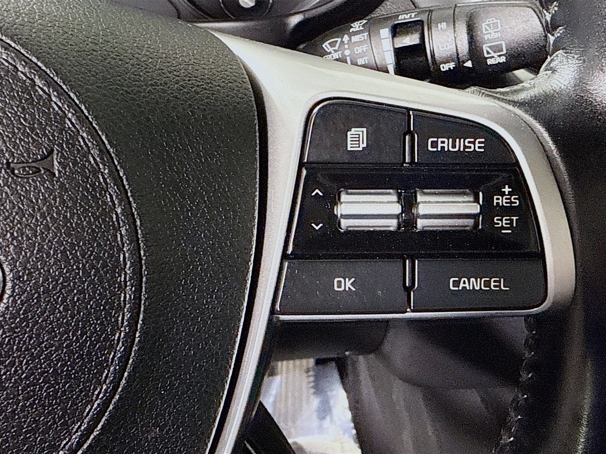 Used 2020 Kia Sorento LX w/ LX I4 Convenience Package image 15