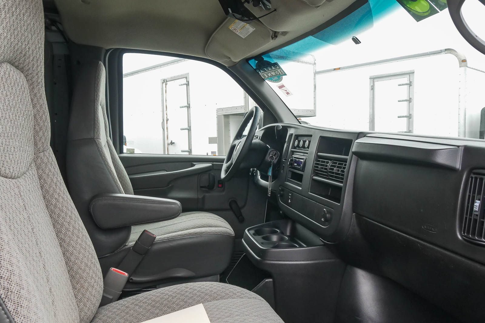 Used 2008 Chevrolet Express 2500 RWD image 12
