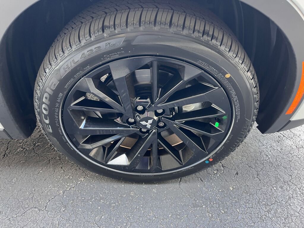 New 2025 Mitsubishi Outlander SEL Black Edition image 33
