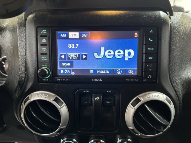 Used 2014 Jeep Wrangler Sahara w/ Connectivity Group AWD/4WD image 16