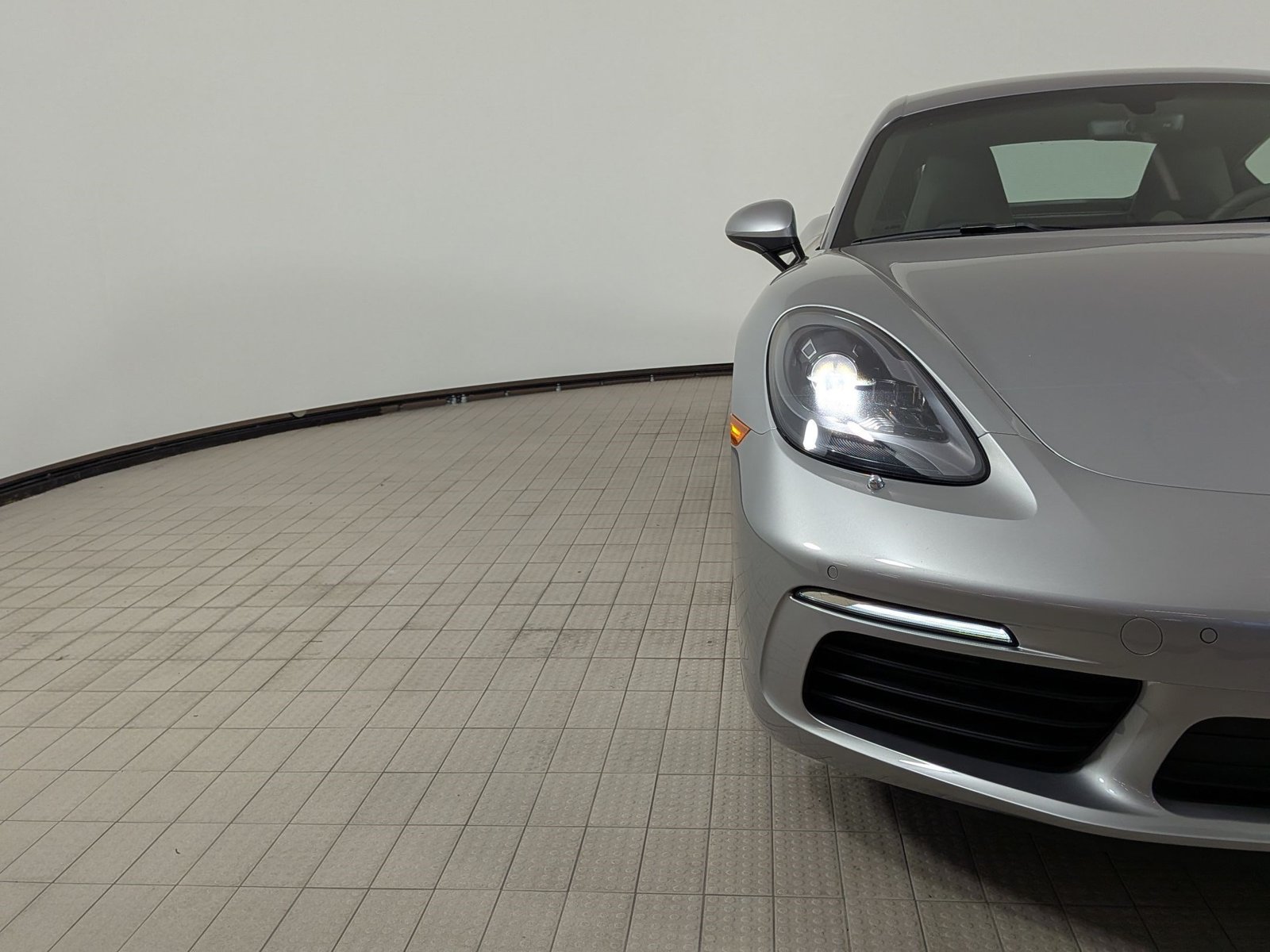 Certified 2025 Porsche 718 Cayman RWD image 12