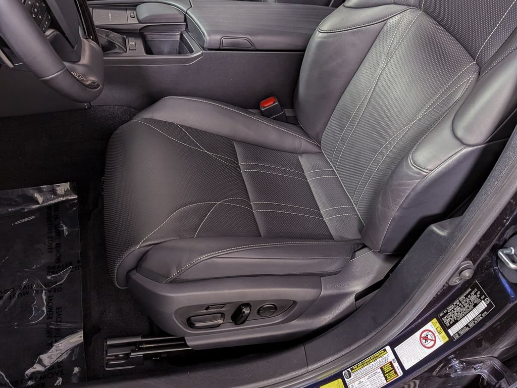 Used 2019 Lexus ES 350 Ultra Luxury w/ Accessory Package FWD image 18