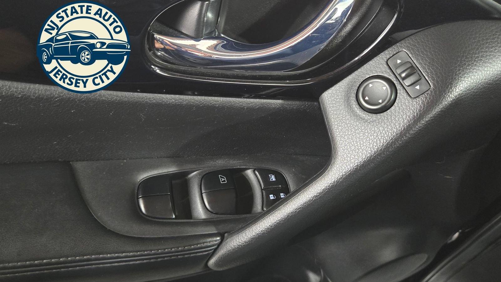 Used 2018 Nissan Rogue Sport SL AWD/4WD image 22