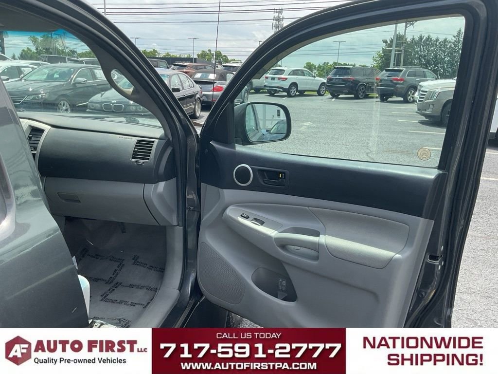 Used 2010 Toyota Tacoma 4x4 Double Cab V6 image 15