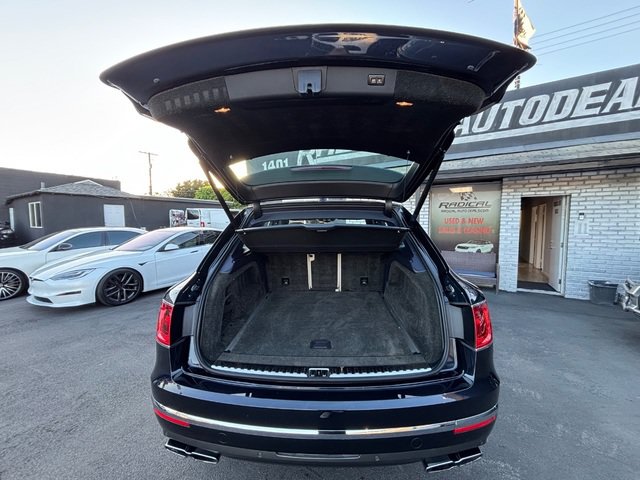 Used 2019 Bentley Bentayga AWD/4WD image 35