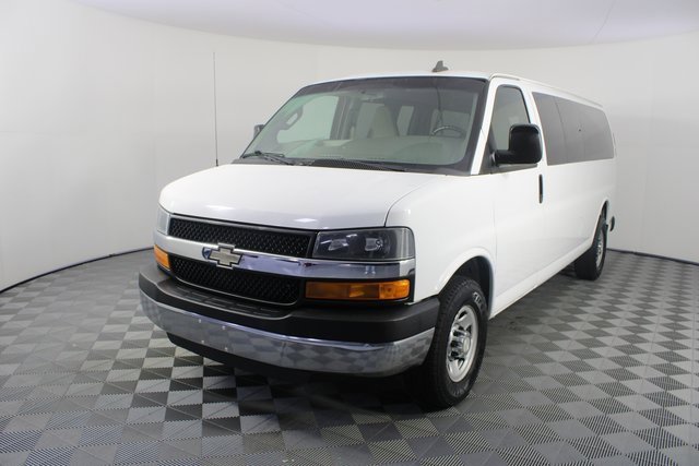 Used 2016 Chevrolet Express 3500 LT w/ LT Preferred Equipment Group image 17