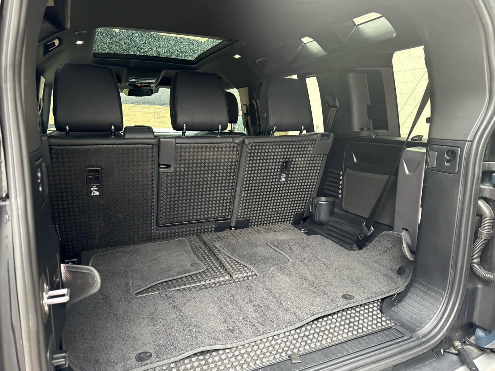 Certified 2023 Land Rover Defender 110 S image 15
