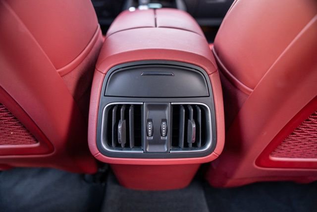 Used 2022 Maserati Levante Modena image 53