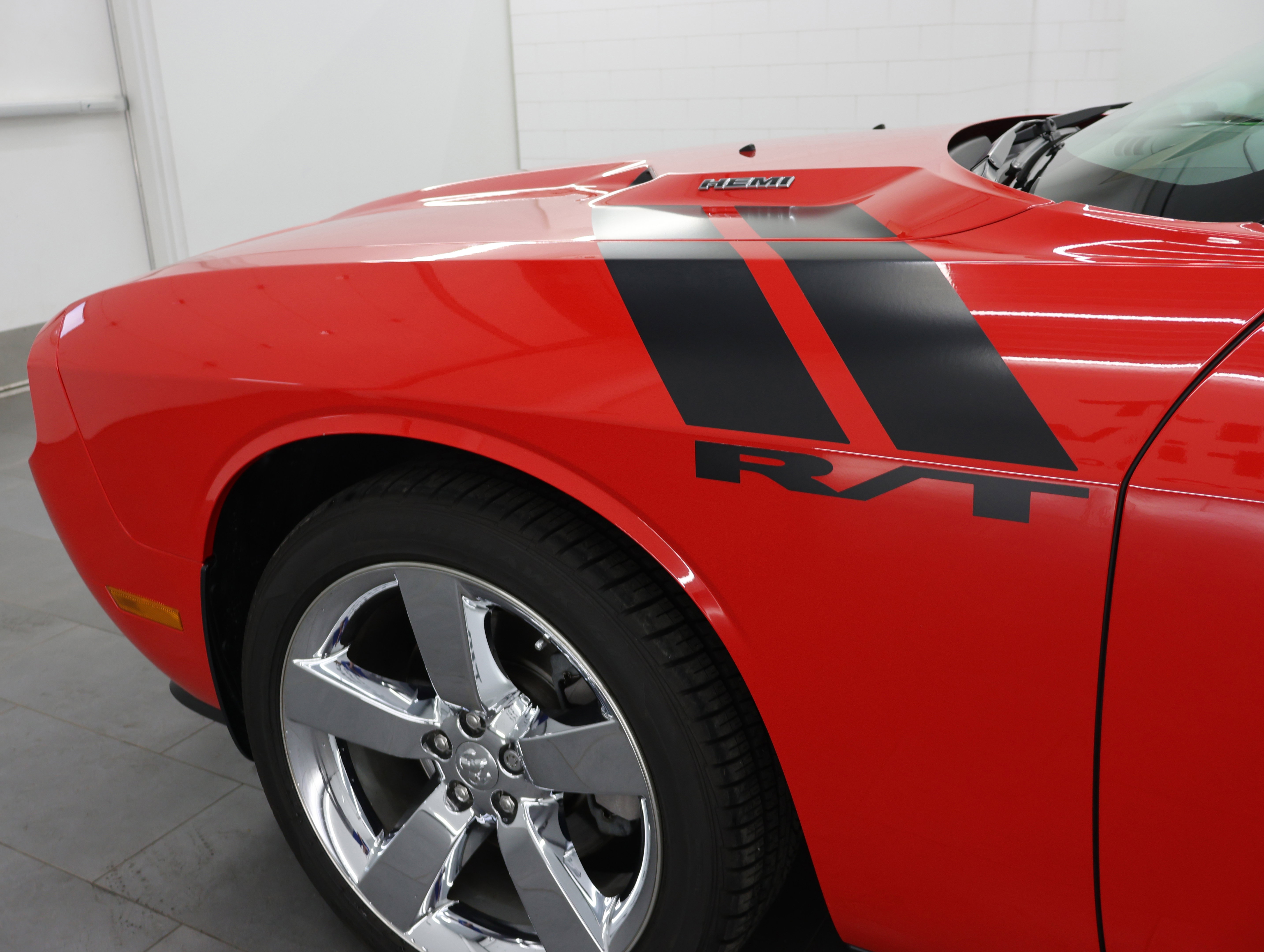 Used 2009 Dodge Challenger R/T image 35
