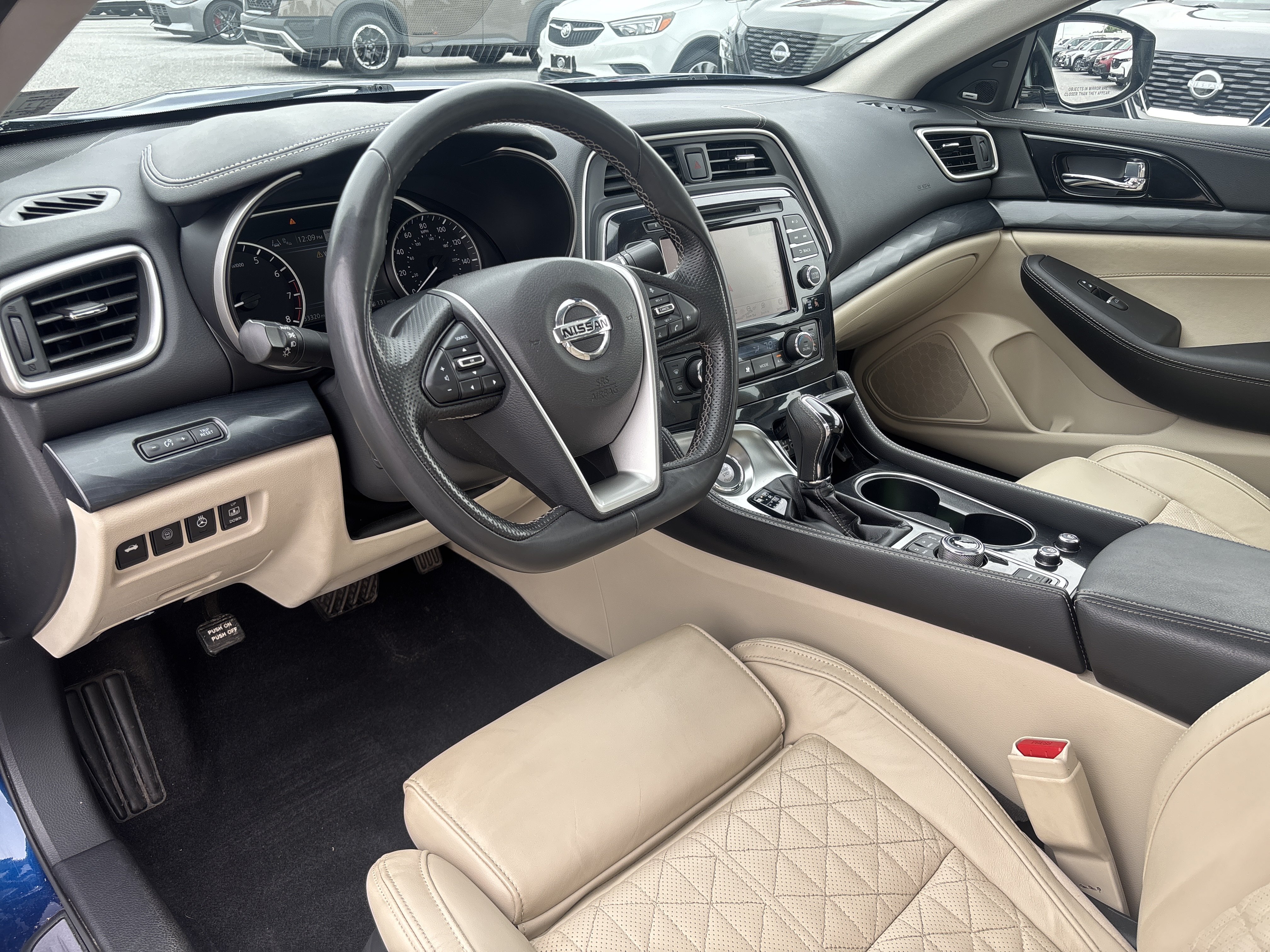 Used 2021 Nissan Maxima Platinum w/ Sport Mat Group FWD image 4