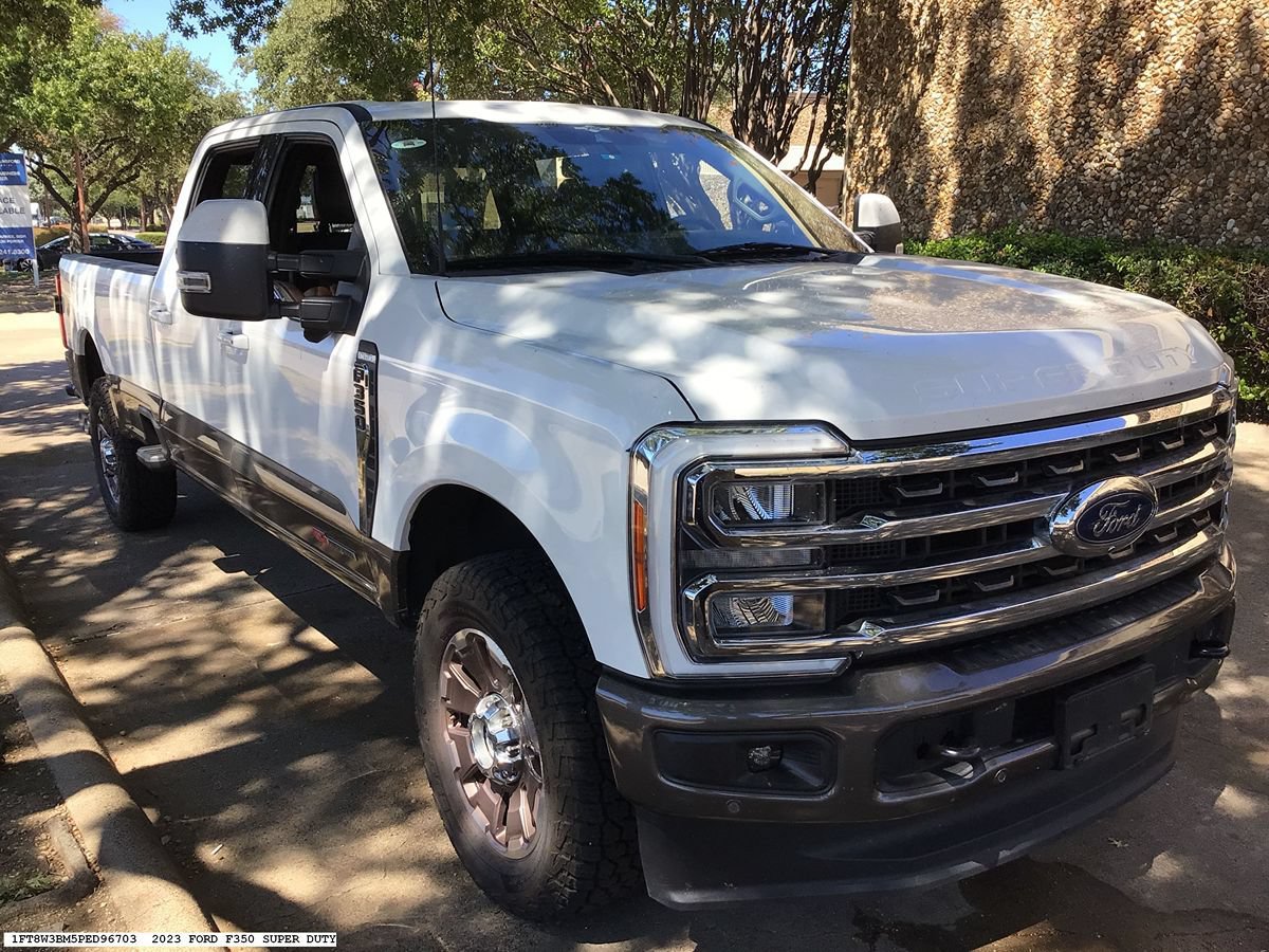 Used 2023 Ford F350 King Ranch w/ FX4 Off-Road Package AWD/4WD image 4