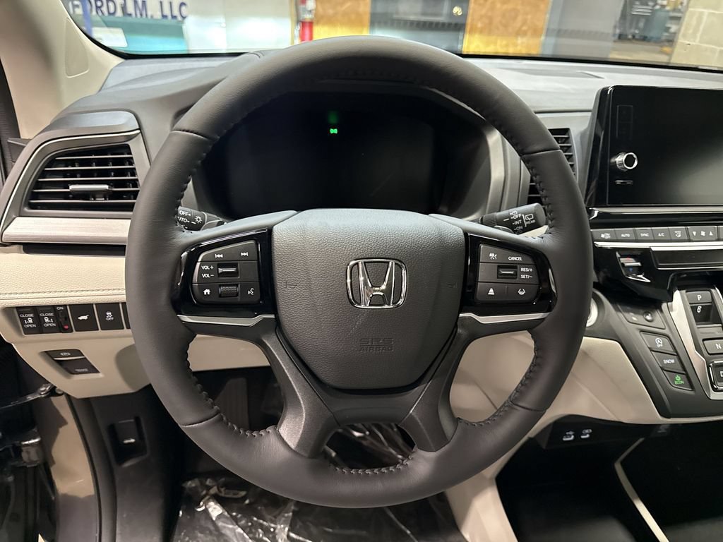 Used 2026 Honda Odyssey EX-L image 11