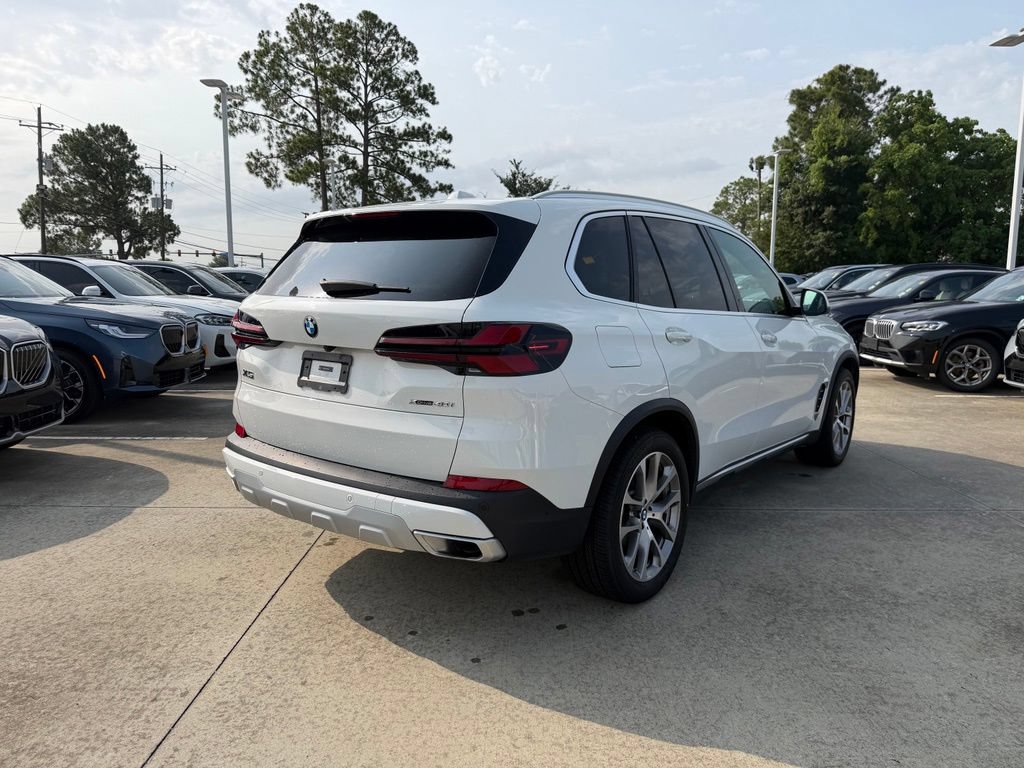 Certified 2024 BMW X5 xDrive40i w/ Premium Package AWD/4WD image 5