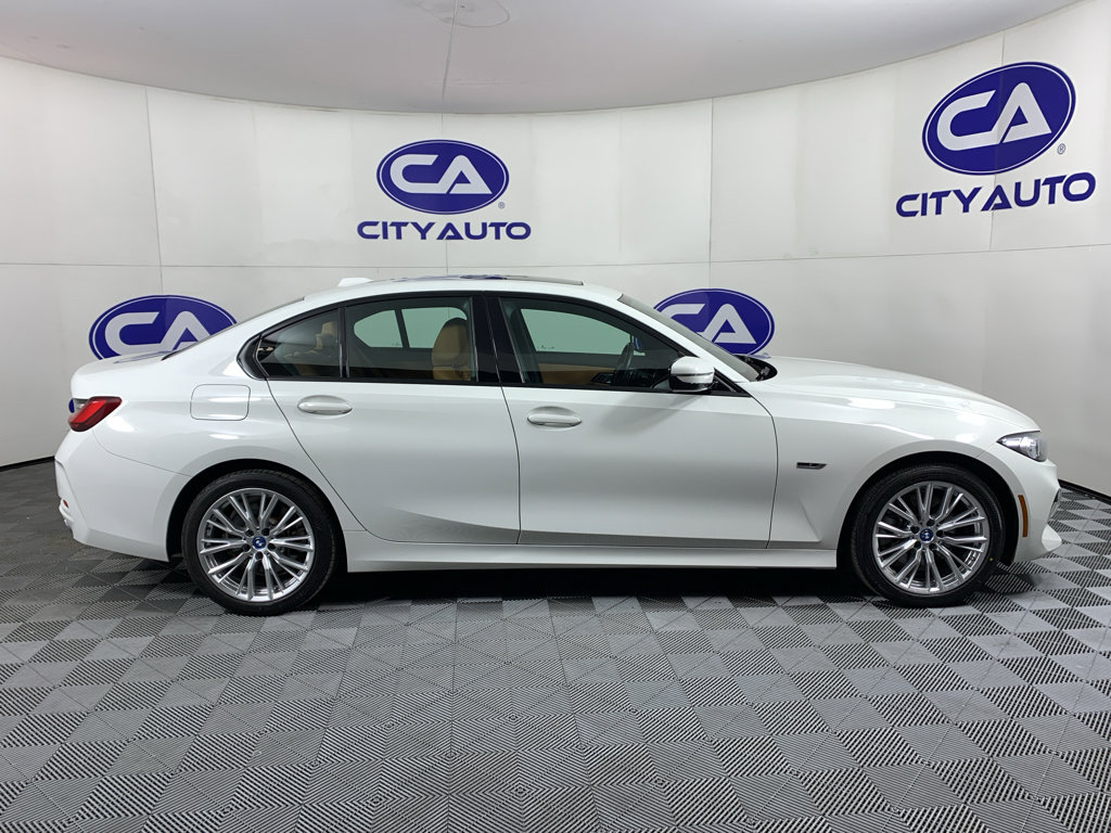 Used 2023 BMW 330e xDrive w/ Driving Assistance Package image 2