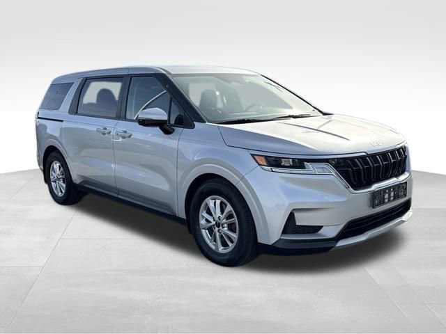 Used 2022 Kia Carnival LX image 7