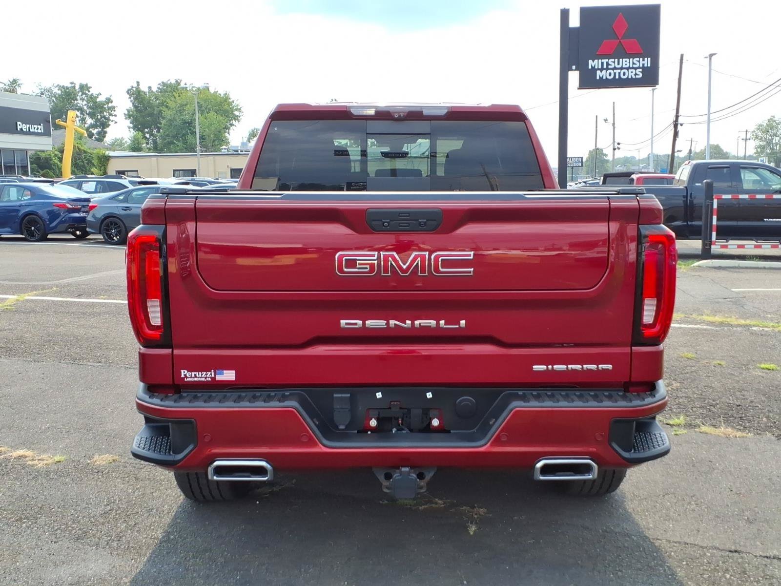 Used 2020 GMC Sierra 1500 Denali w/ Technology Package AWD/4WD image 4