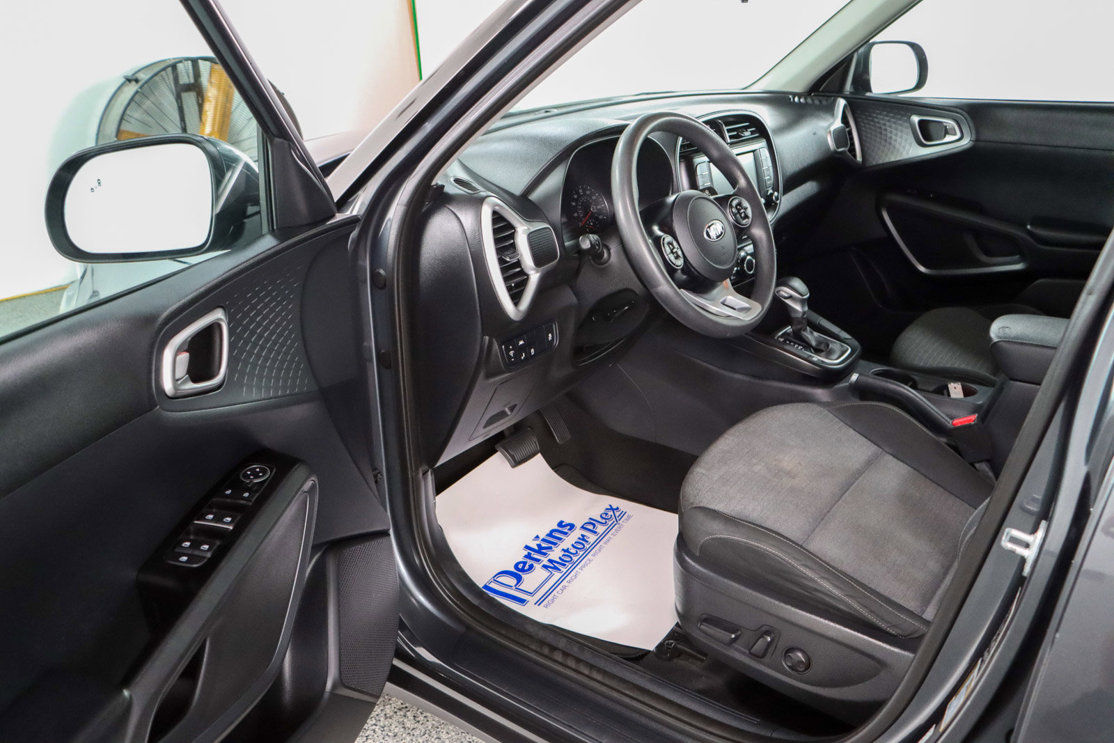 Used 2021 Kia Soul S image 3
