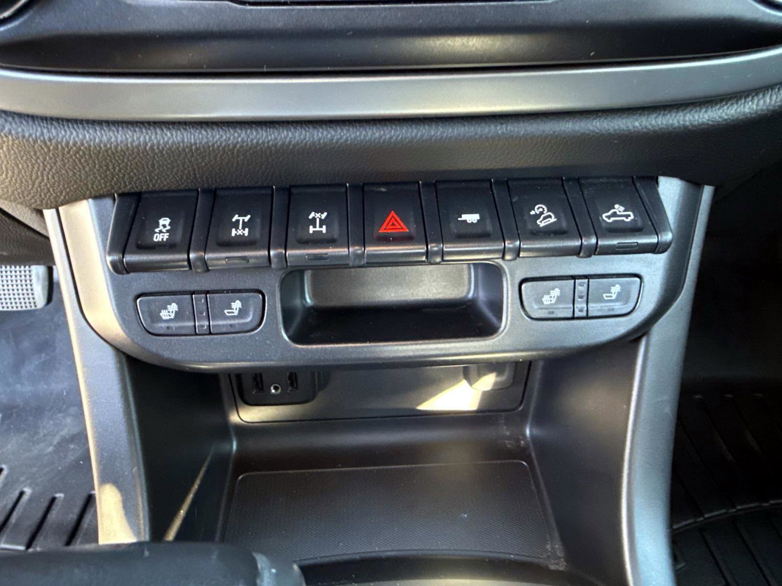 Used 2019 Chevrolet Colorado ZR2 image 28