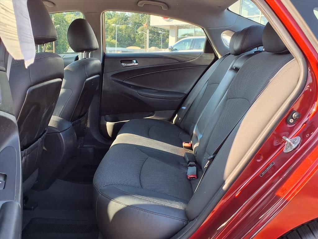 Used 2011 Hyundai Sonata SE image 12