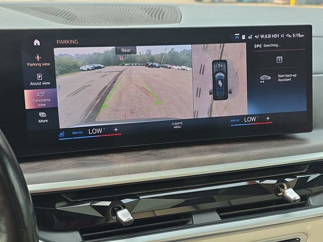 Used 2023 BMW X7 M60i w/ Executive Package AWD/4WD image 17