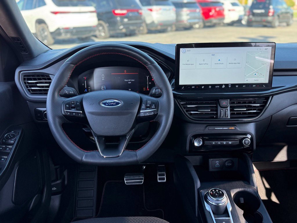 Used 2023 Ford Escape ST-Line w/ Tech Pack #1 AWD/4WD image 7
