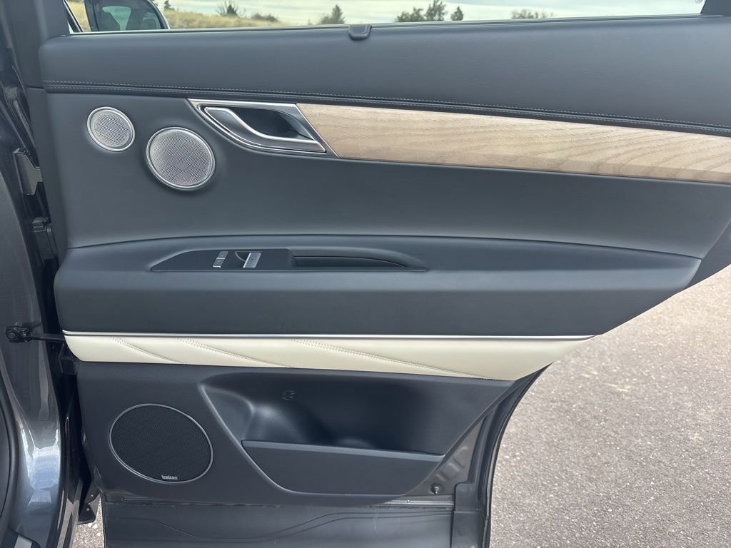 Used 2023 Genesis GV80 3.5T w/ Advanced Package image 16