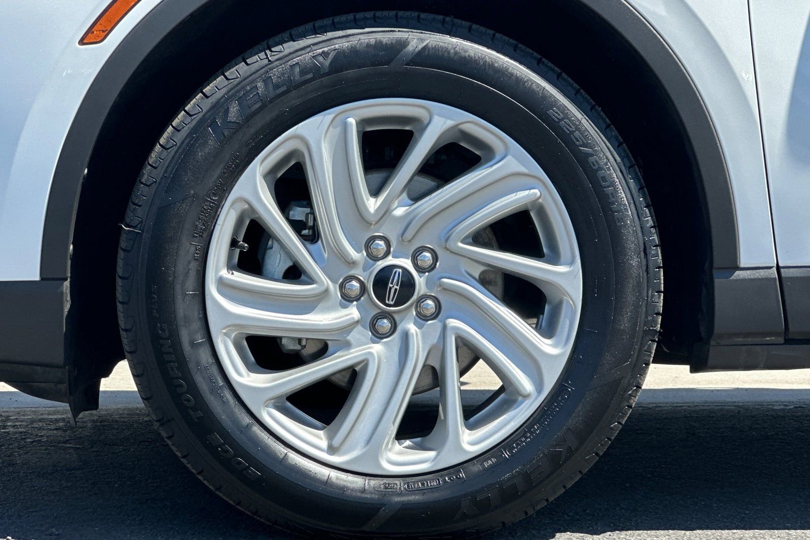 Used 2022 Lincoln Corsair FWD image 25