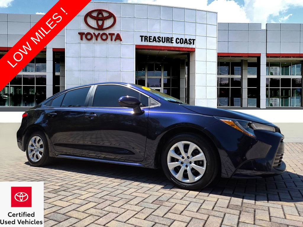 Certified 2024 Toyota Corolla LE image 1