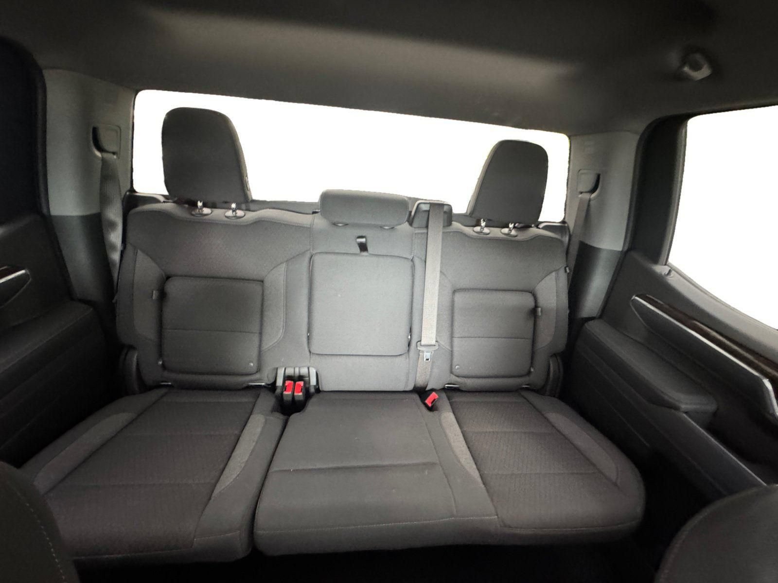 Certified 2025 GMC Sierra 1500 Elevation RWD image 17