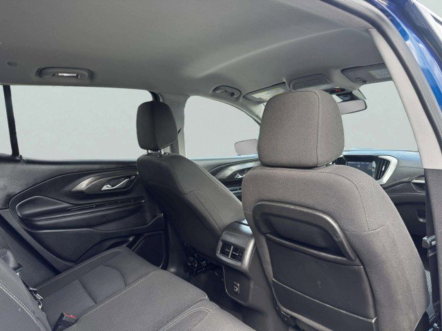 Used 2023 GMC Terrain SLE w/ Driver Convenience Package image 46