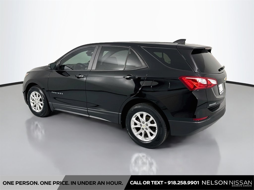 Used 2020 Chevrolet Equinox LS w/ LS Convenience Package FWD image 7
